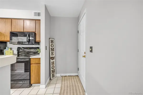 2575 S Syracuse WAY #A106, Denver, CO 80231
