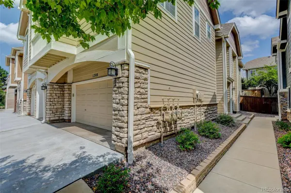 1208 Carlyle Park CIR, Highlands Ranch, CO 80129