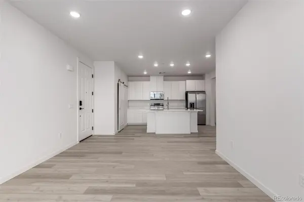 6153 N Ceylon ST #204, Denver, CO 80249