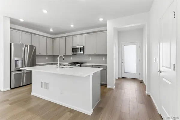 6184 N Lisbon ST, Aurora, CO 80019