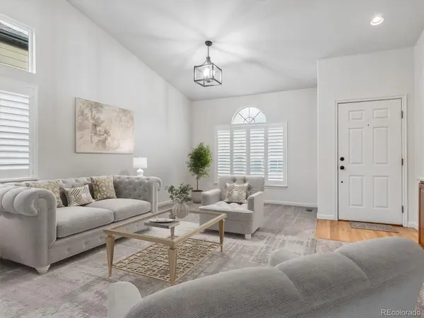 9669 Sydney LN, Highlands Ranch, CO 80130