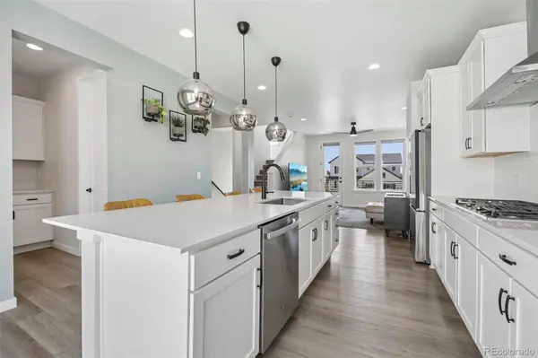 5195 Queen CT, Arvada, CO 80002