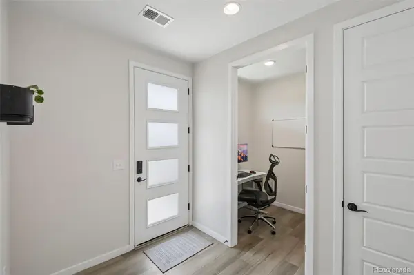 5195 Queen CT, Arvada, CO 80002
