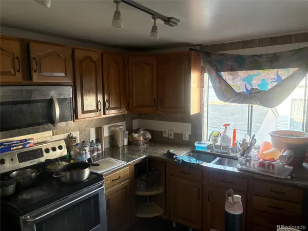 2551 W 92 AVE, Denver, CO 80260
