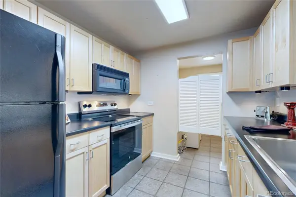 1080 Krameria ST, Denver, CO 80220