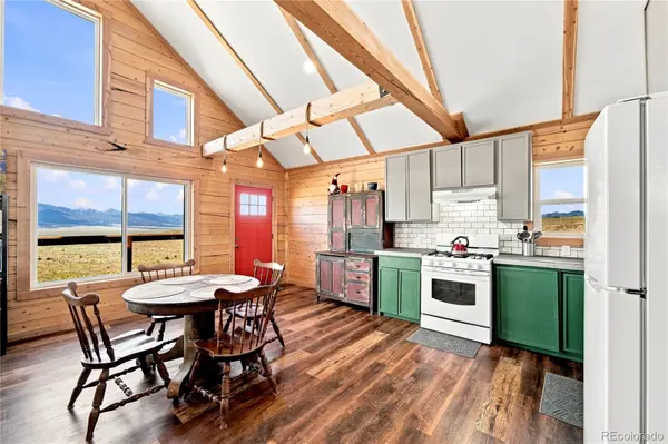 2400 Phantom Terrace DR, Westcliffe, CO 81252