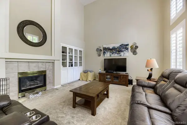 5860 S Espana ST, Aurora, CO 80015