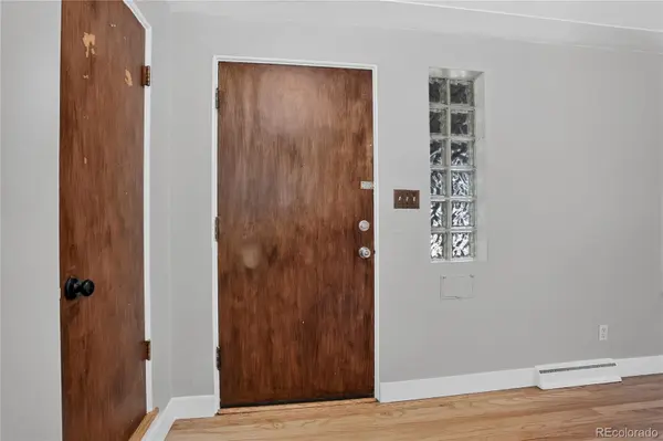 8395 W 17th AVE, Lakewood, CO 80214