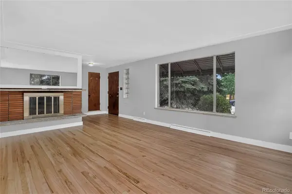 8395 W 17th AVE, Lakewood, CO 80214