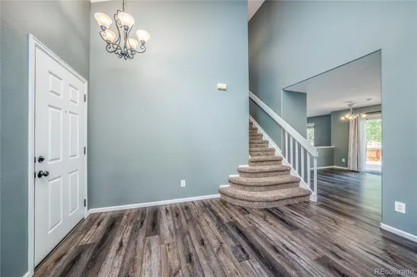 5519 S Versailles ST, Aurora, CO 80015
