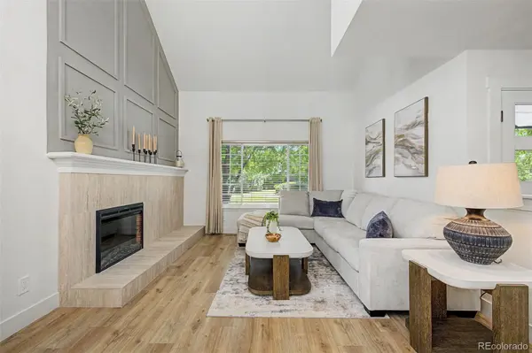 6423 E Long CIR, Englewood, CO 80112