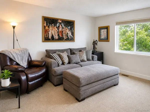 6094 S Spotswood ST, Littleton, CO 80120