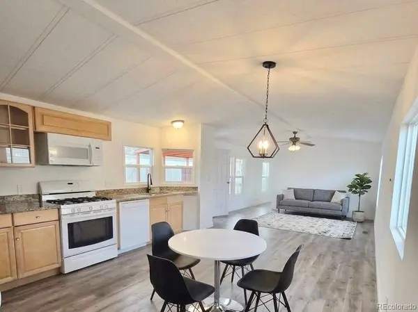 1560 E ST, Golden, CO 80401