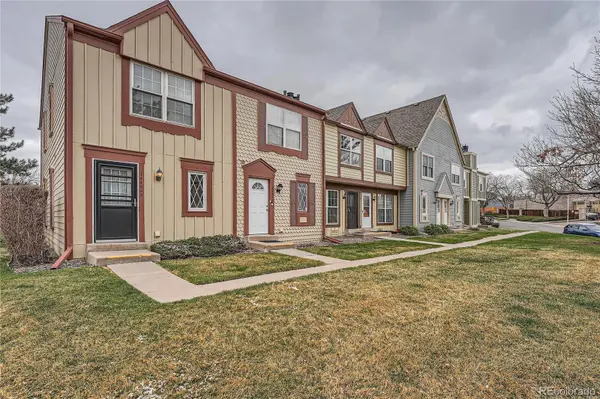 14486 E Hawaii CIR #D, Aurora, CO 80012