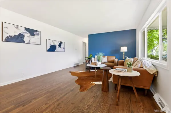 3323 W Monmouth AVE, Englewood, CO 80110