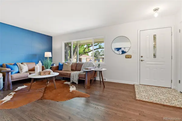 3323 W Monmouth AVE, Englewood, CO 80110