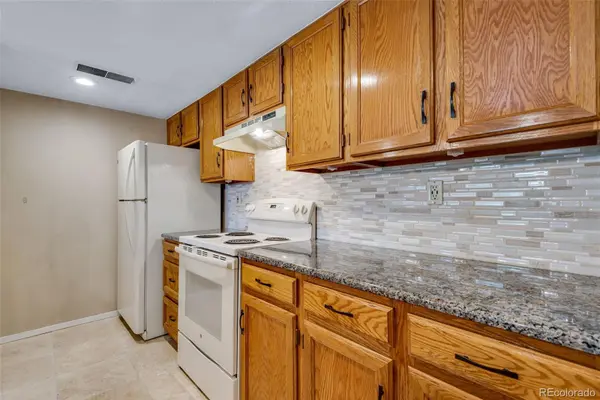 9690 Brentwood WAY #303, Broomfield, CO 80021