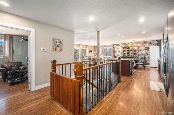 6110 S Southwood DR, Centennial, CO 80121