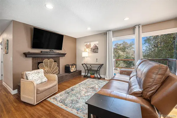 6110 S Southwood DR, Centennial, CO 80121