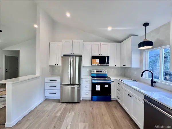 9633 W Elmhurst PL, Littleton, CO 80128