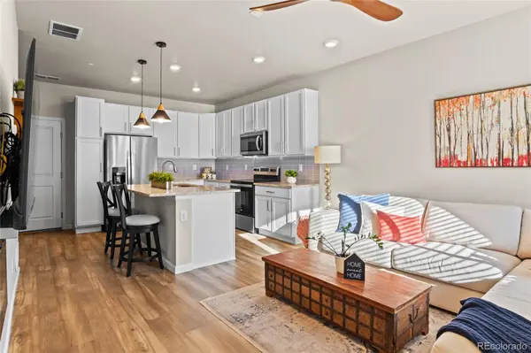 409 Millwall CIR, Castle Rock, CO 80108