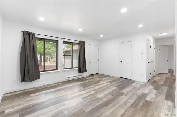 3864 S Nucla ST, Aurora, CO 80013