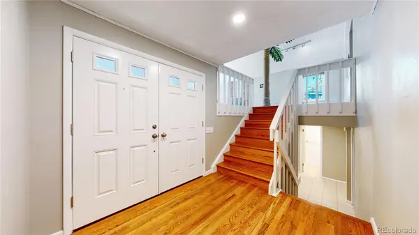 2946 S Moline PL, Aurora, CO 80014