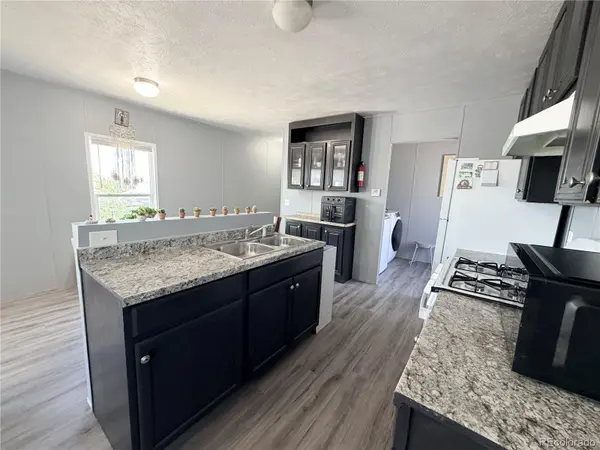 4210 E 100th AVE, Denver, CO 80229