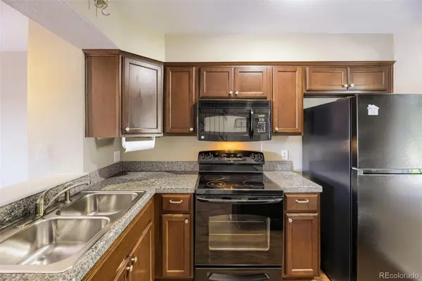 1699 S Trenton ST #33, Denver, CO 80231