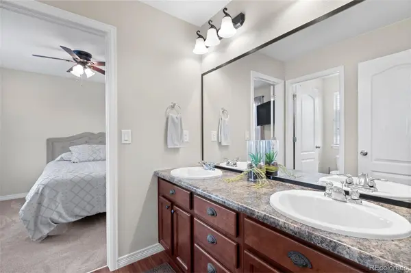 82 S Newbern WAY, Aurora, CO 80018