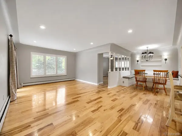 6305 S Valleyview ST, Littleton, CO 80120