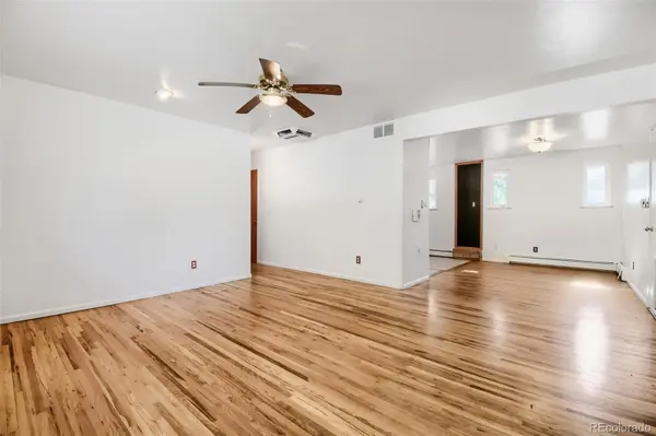 422 S Uvalda ST, Aurora, CO 80012