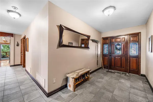 528 Choctaw TRL, Westcliffe, CO 81252