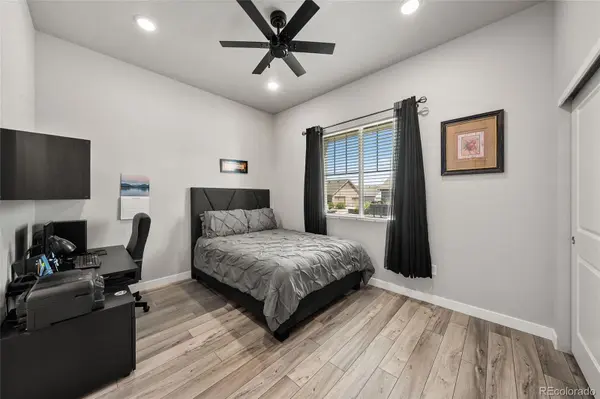 5165 Lake Terrace LN, Longmont, CO 80504