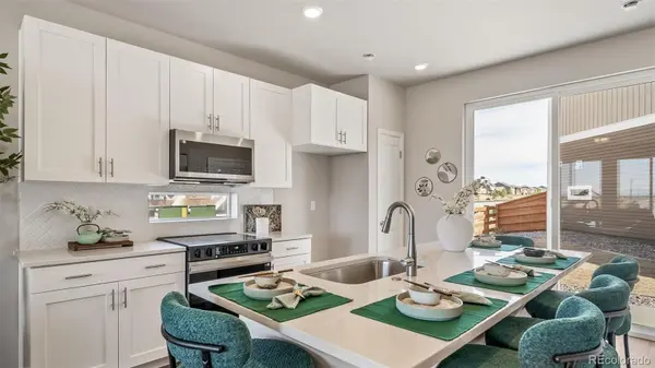 10031 Revere CT, Commerce City, CO 80022