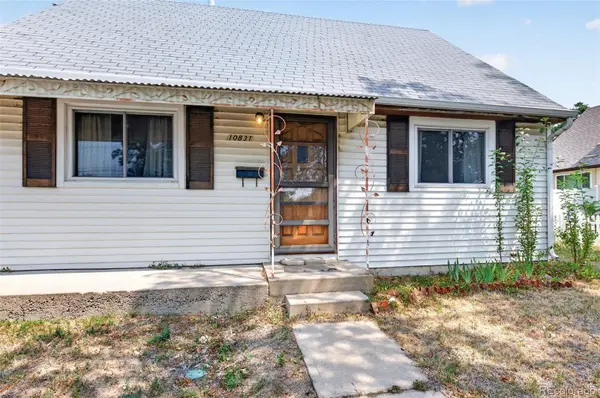 10831 Lowry PL, Aurora, CO 80010