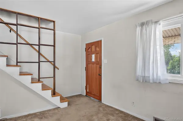 10831 Lowry PL, Aurora, CO 80010