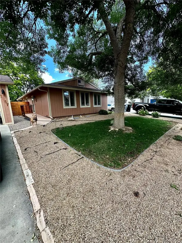 1057 Ponderosa CIR, Longmont, CO 80504