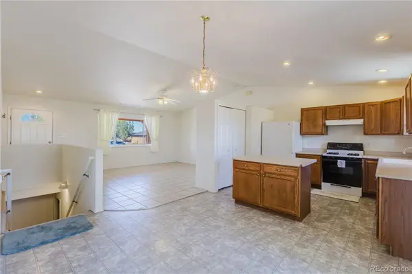 1148 E Dove Creek DR, Pueblo West, CO 81007
