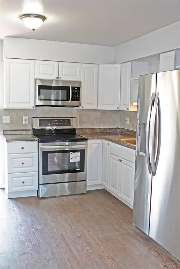 330 Gahart DR, Colorado Springs, CO 80916