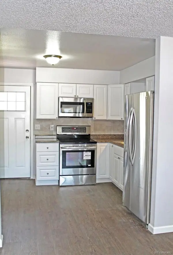 330 Gahart DR, Colorado Springs, CO 80916