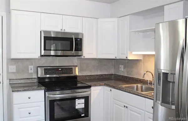 330 Gahart DR, Colorado Springs, CO 80916