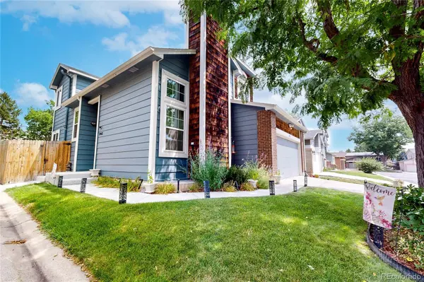 8462 S Upham WAY, Littleton, CO 80128