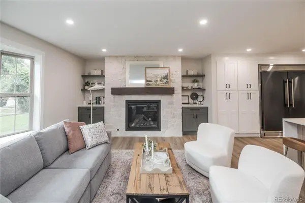 306 E Maplewood AVE, Littleton, CO 80121
