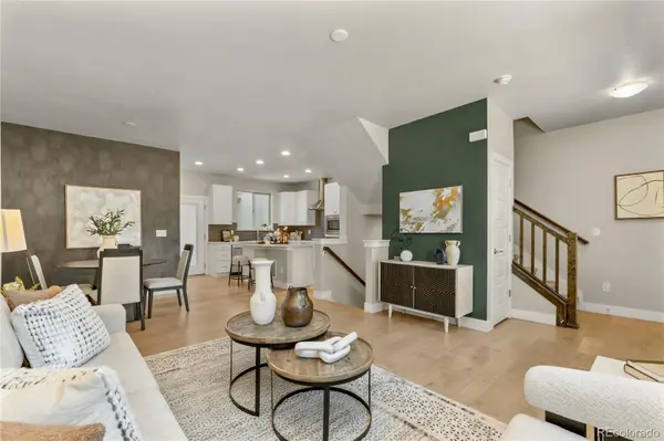 11377 E 25th AVE, Aurora, CO 80010