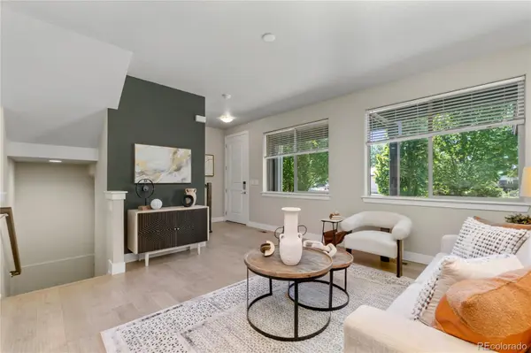 11377 E 25th AVE, Aurora, CO 80010