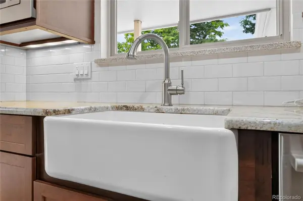 399 W Caley DR, Littleton, CO 80120