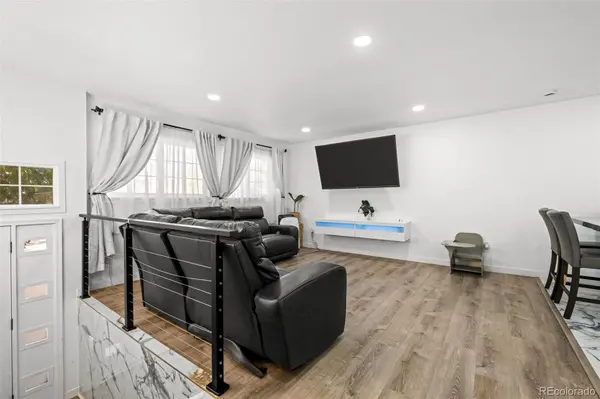 12147 E Hawaii DR, Aurora, CO 80012