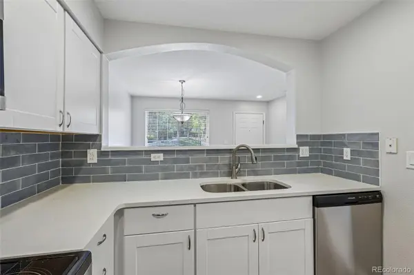 4044 E Geddes CIR, Centennial, CO 80122