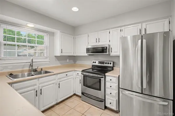 8601 E Yale AVE #B, Denver, CO 80231